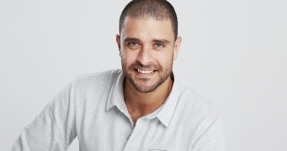 TEATRO RIOMAR FORTALEZA recebe DIOGO NOGUEIRA