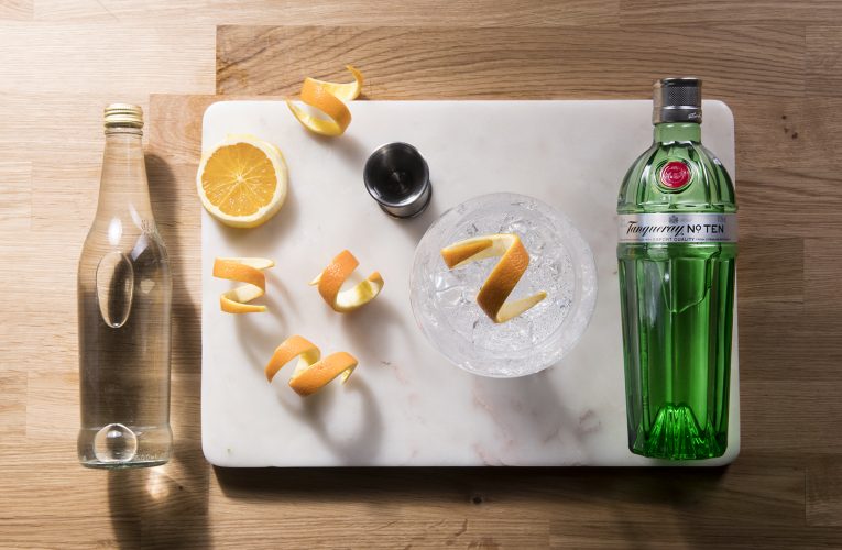 Diageo apresenta 3 receitas para celebrar  Dia Mundial do Gin em casa