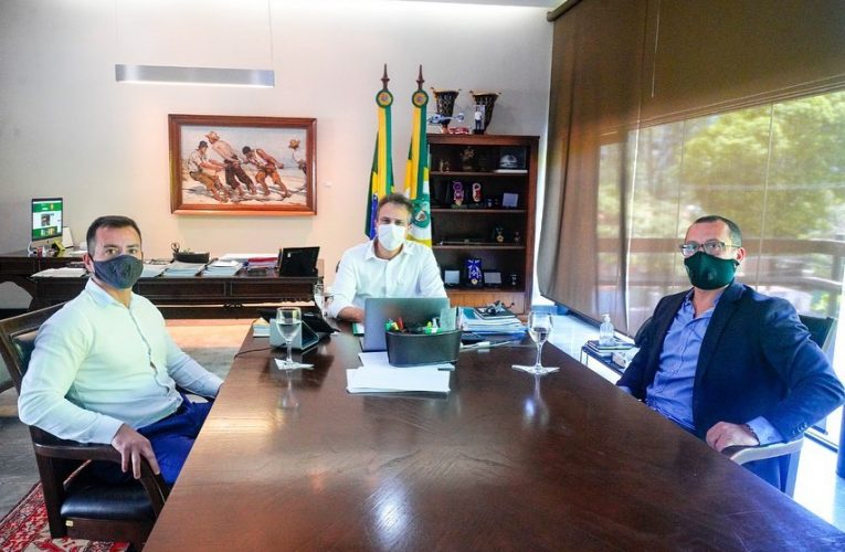 O governador do Ceará se reune com novo secretario da Segurança Publica Sandro Caron