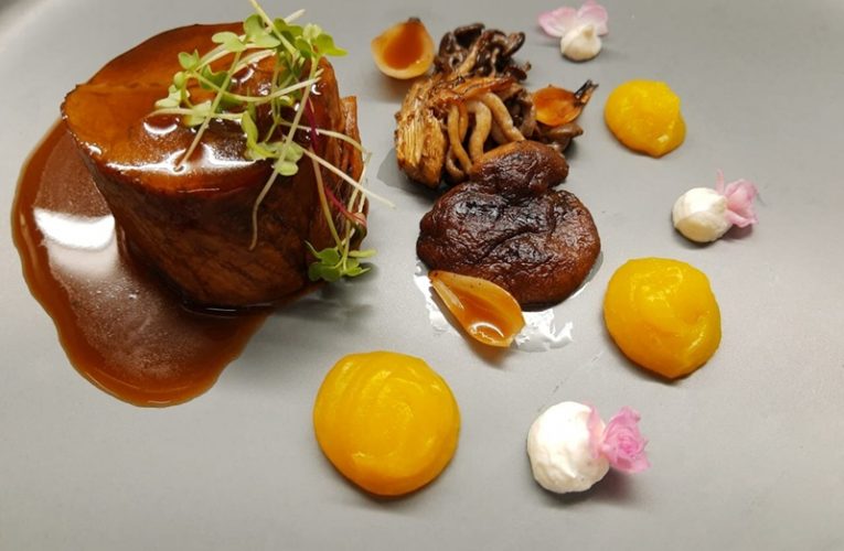 Em comemoração de 31 anos, Grupo Geppos lança Menu Experiência assinado pelo chef Felipe Viana 