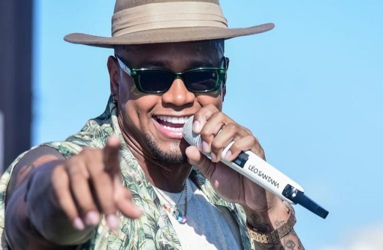 Léo Santana lança álbum com músicas inéditas gravadas no Marina Park Hotel