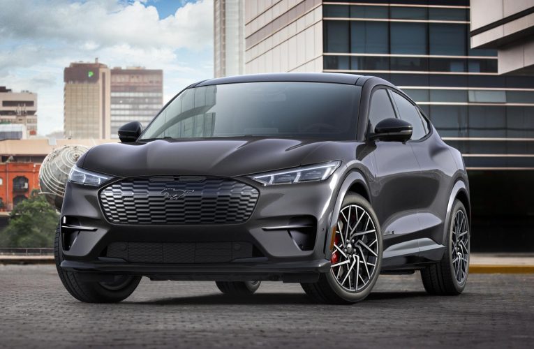 Crasa apresenta o Mustang Mach-E, primeiro SUV esportivo elétrico da Ford