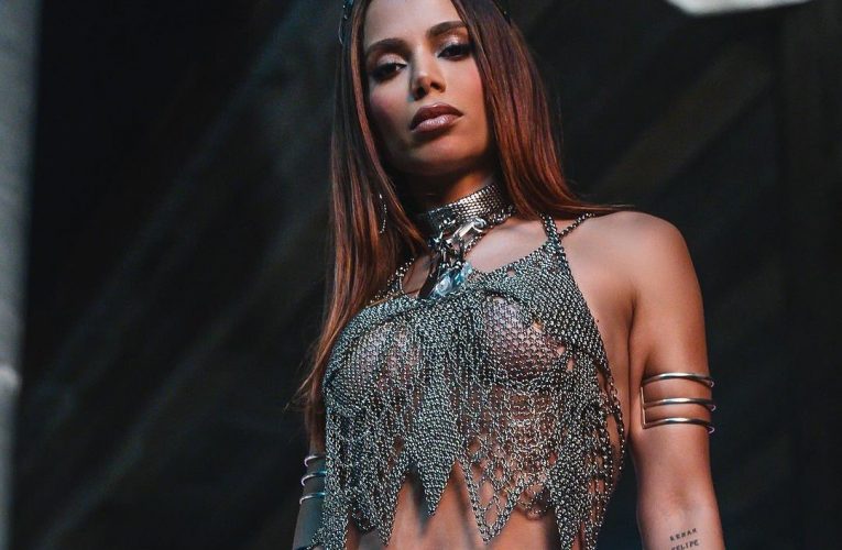 Anitta anuncia sua primeira turnê mundial e promete espalhar funk brasileiro por 13 países