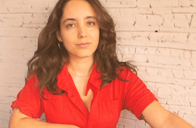 Formação será ministrada pela dupla de artistas Camila Albuquerque e Gabriel Gripp, com exercícios práticos de desenho, pintura e composição