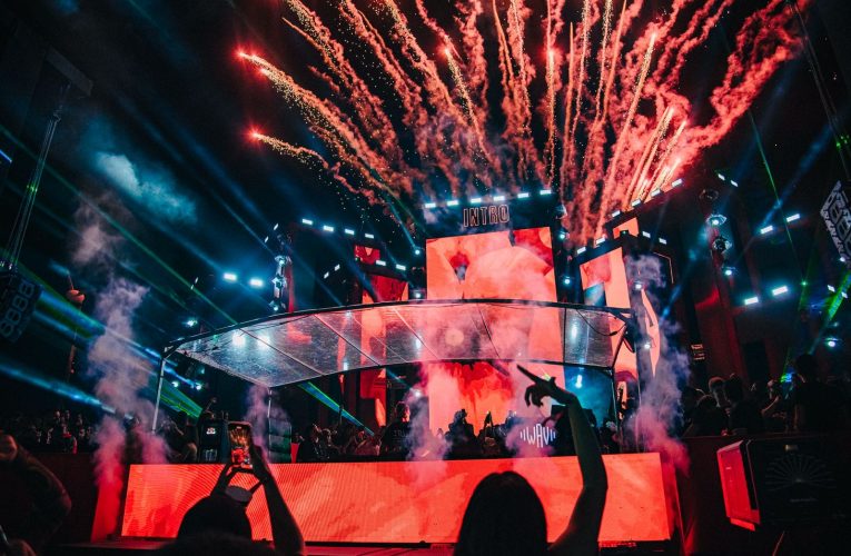 Festa INTRO completa 5 anos e celebra sua maior edição com Full Open Bar Premium, em Fortaleza