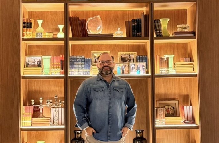 Víctor Costa visita a CASACOR Ceará 2025 e reforça a valorização do bem-estar e da natureza