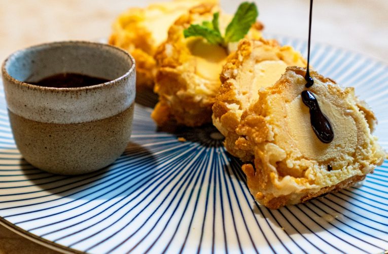 Restaurante Mangostin: Tempurá de Sorvete com Chocolate Amargo