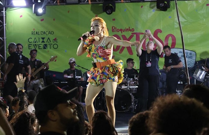 Vitória Fernandez é destaque na programação do “EXXXquenta – Carnaval da Arena”, que abre o pré-carnaval em Fortaleza