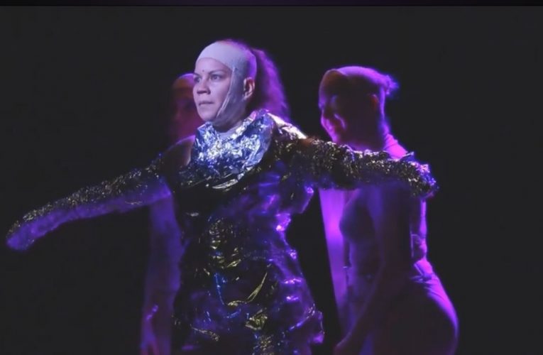 Fortaleza recebe espetáculo “Instruções para ser humano”, com direção de Daniel Porpino